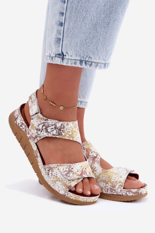 Witte-gouden dames sandalen met platform en plakkerige sluitingen