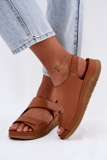 Bruine dames sandalen met platform en plakkerige sluitingen 2