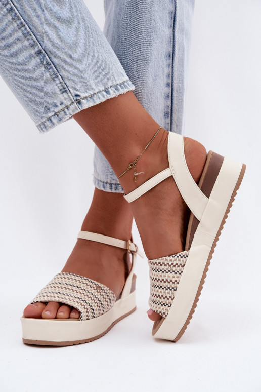Ivoor kleurige dames sandalen met platform