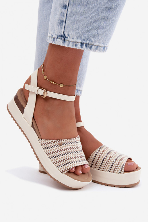 Ivoor kleurige dames sandalen met platform