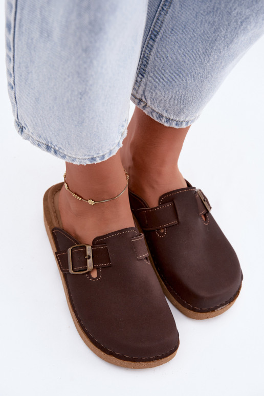 Slippers met gespen Inblu, chocoladekleur