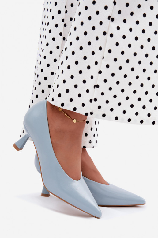Puntige schoenen met hakken in blauw Silenta