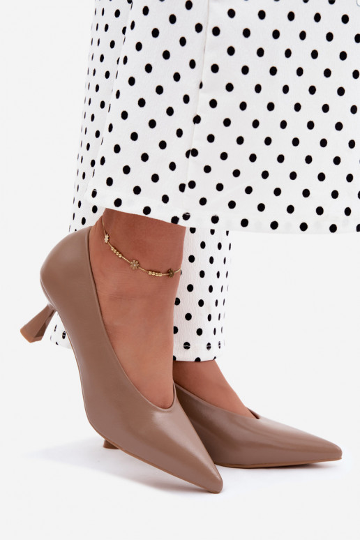 Puntige schoenen met hakken in khaki Silenta