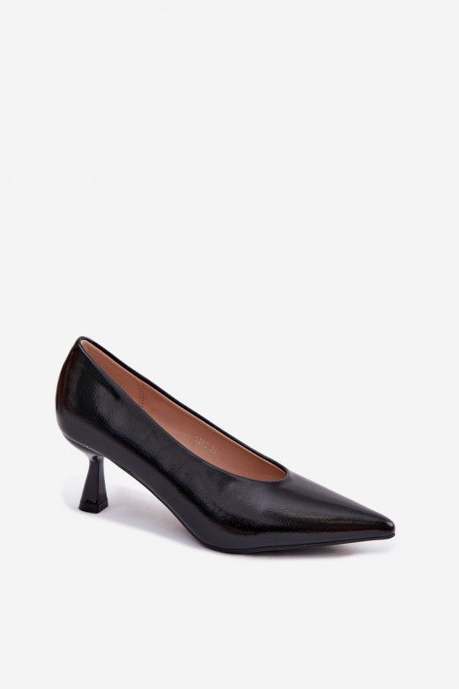 Puntige schoenen met hakken in zwart Silenta