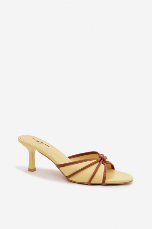 Dames slippers met dunne hakken in gele faux leather Orchidia