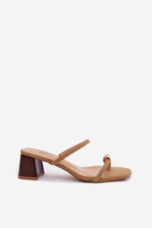 Dames slippers met hakken en gouden details in khaki kleur Verbena