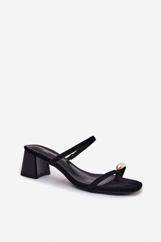 Dames slippers met hakken en gouden details in zwarte kleur Verbena