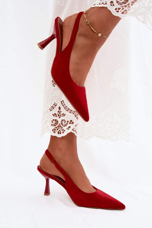 Dames sandalen met dunne hakken in rode faux suede Saria
