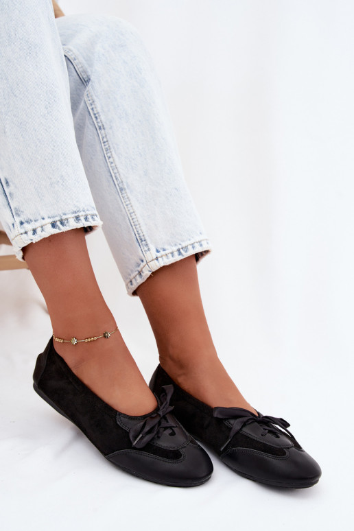 Zwarte sportieve ballerina's met stijlvolle details Peonia
