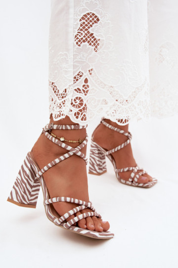 Hoge hakken sandalen in zand Zebra Josette