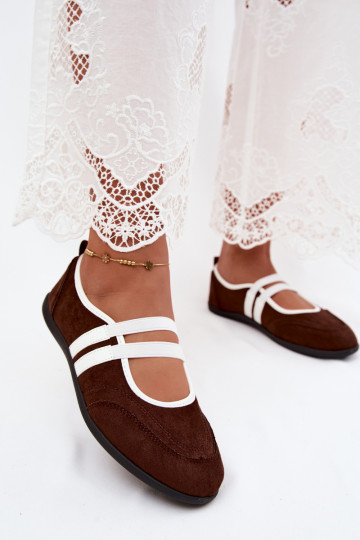 Chocoladekleurige sportieve ballerina's met elastische bandjes Donatella 2