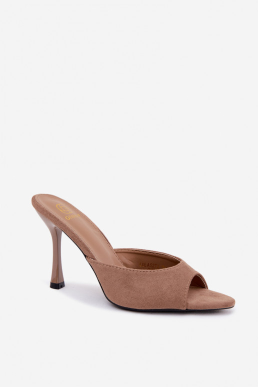 Slippers met dunne hakken van faux suede in kaki Cherryssa