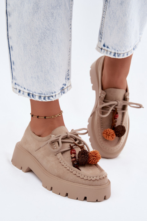 Schoenen met mooie details van faux suede in zand Melonia