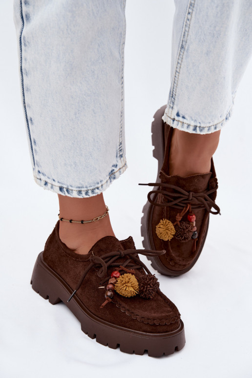 Schoenen met mooie details van faux suede in chocolade Melonia