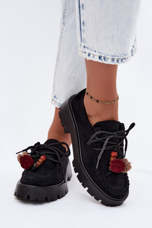 Schoenen met mooie details van faux suede in zwart Melonia