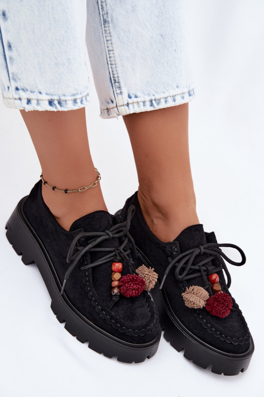Schoenen met mooie details van faux suede in zwart Melonia