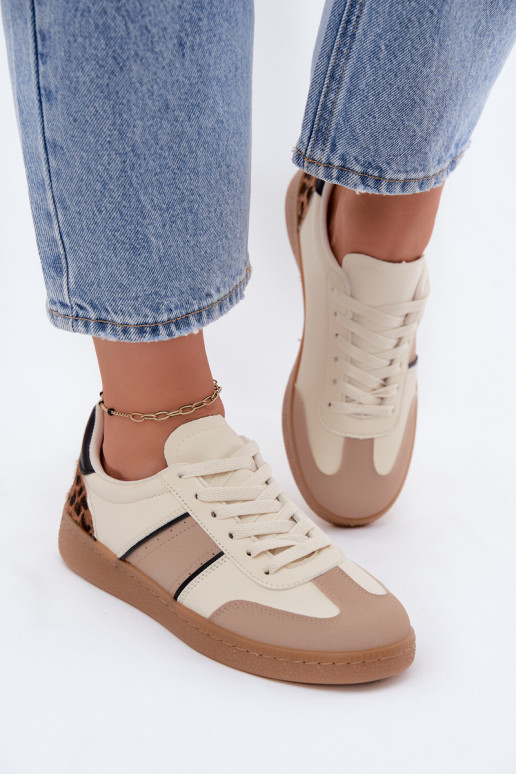 Sneakers van faux leather in zand Corelle