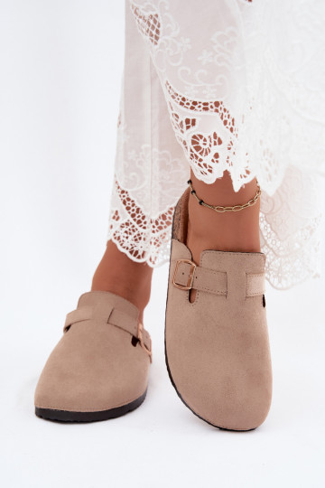 Dames klompen met gespen in zandkleur faux suede Glamora 2