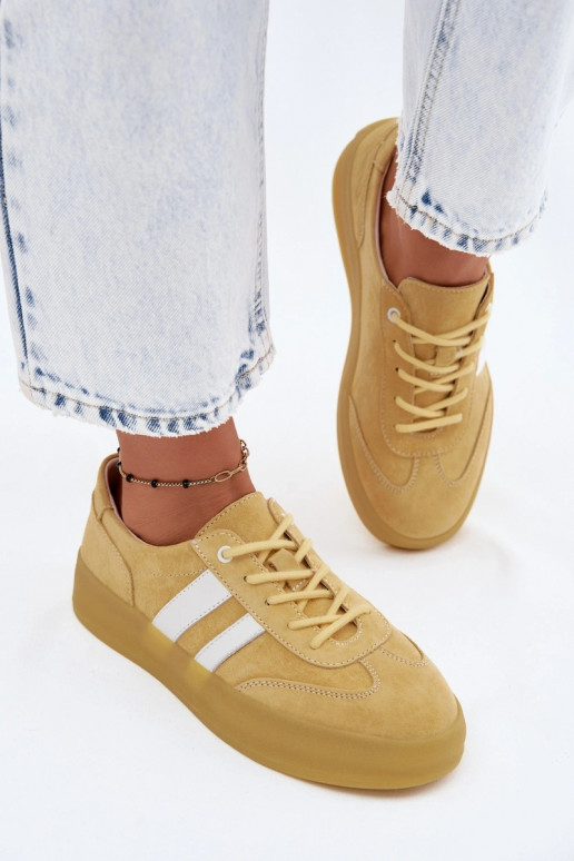 Gele platform sneakers van faux suede Coralia
