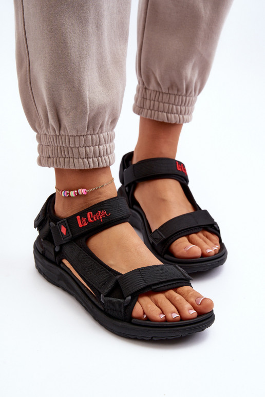 Dames sandalen met plakkerige sluitingen in zwart Lee Cooper LCIN-26-34-4423L