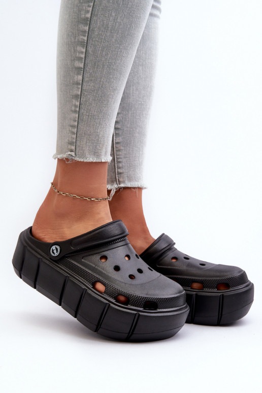 Lichte dames platform slippers in zwart Itubia