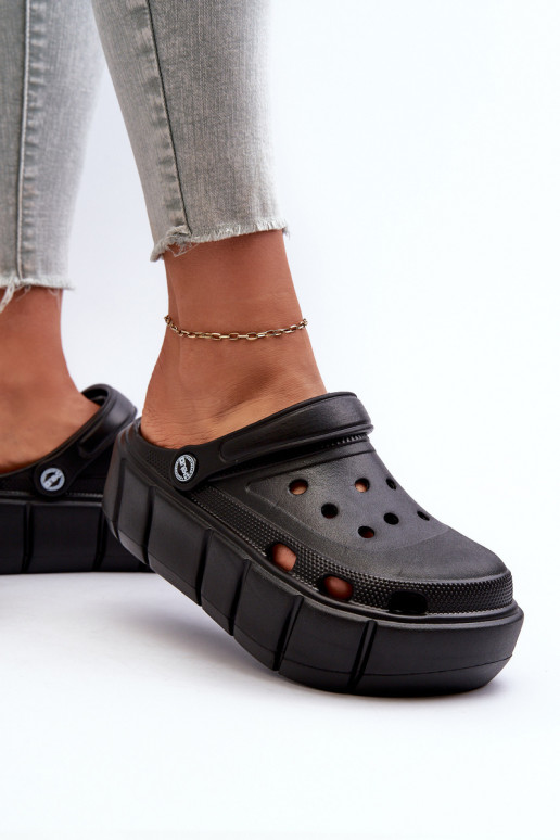 Lichte dames platform slippers in zwart Itubia