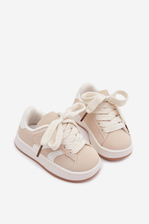 Kindersneakers met klittenband sluitingen van faux leather in zandkleur Zoya