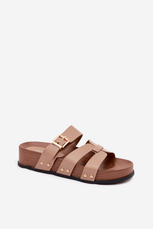Dameslippers van faux leather met gespen in zandkleur Cambria