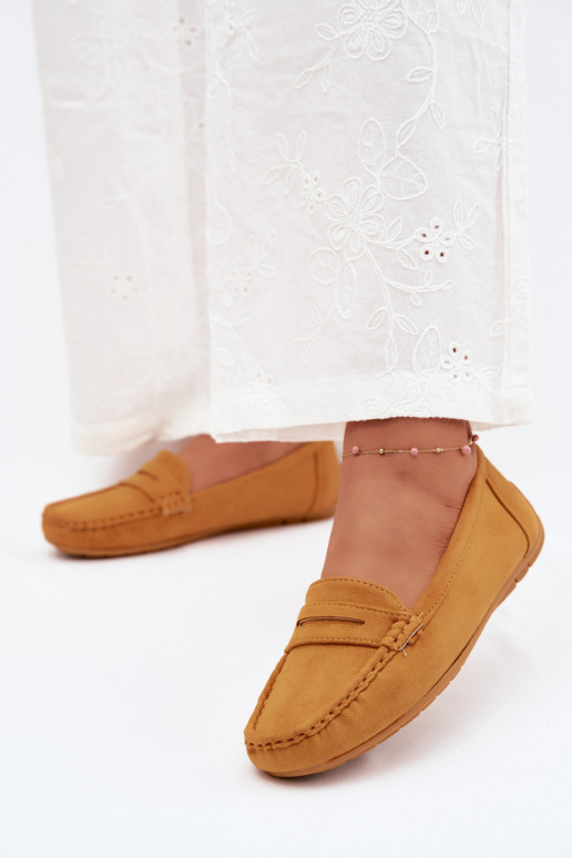 Elegante mocassins van faux suede in mosterdkleur Lenvie