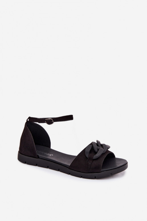Platte sandalen voor dames met kettingen Vinceza 17320 zwarte kleur