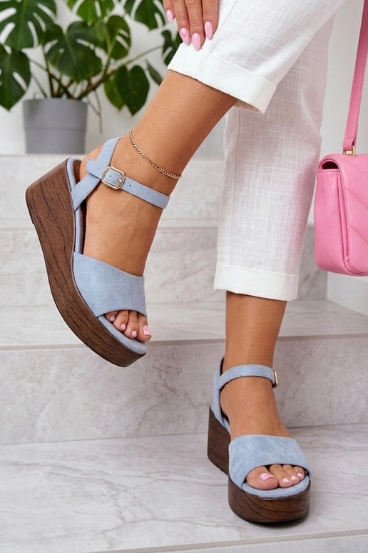 Blauwe sandalen op platform Nova