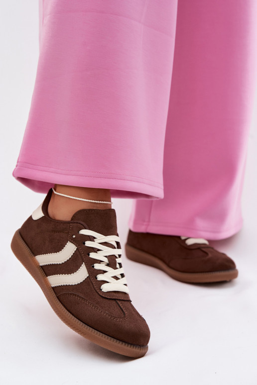 Chocolade dames sneakers in faux suede Jesavella