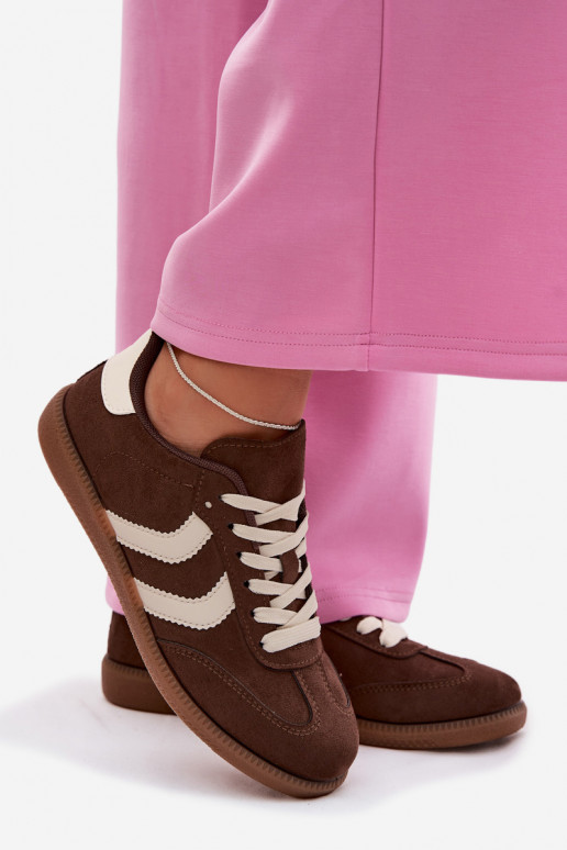 Chocolade dames sneakers in faux suede Jesavella