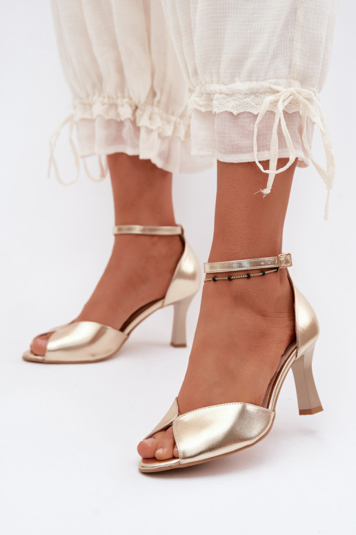 Gouden dames sandalen op een klein hakje Zazoo 1120