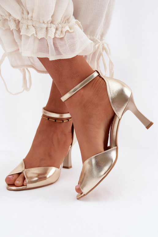 Gouden dames sandalen op een klein hakje Zazoo 1120