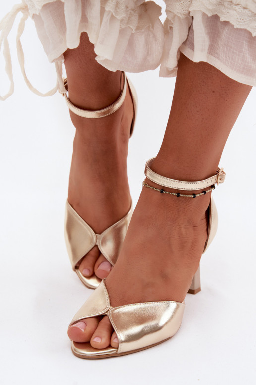Gouden dames sandalen op een klein hakje Zazoo 1120