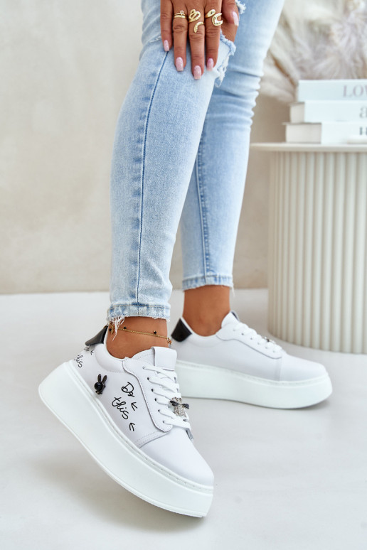 Witte sneakers van faux leer met platform en afneembare badges Vinceza 89102