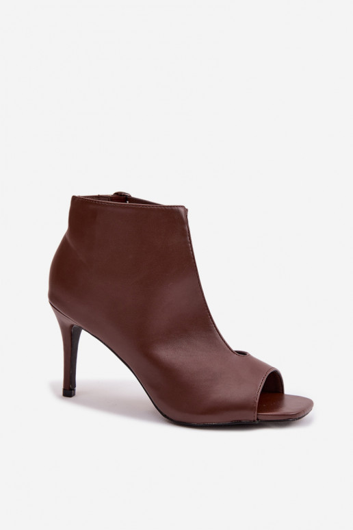 Dames sandalen met dunne hakken in chocoladekleur Helira