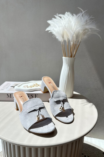 Dames slippers met kunstsuède hakken in grijze kleur Jemenna 2