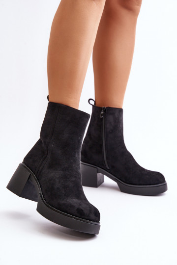 Dames warme enkellaarsjes van faux suede in zwarte kleur Meriluna