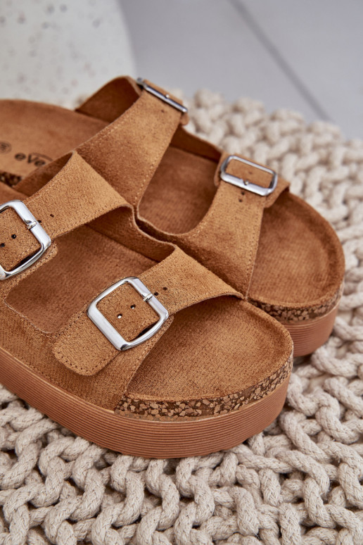 Dames slippers op een platform met gespen in bruin Aramia
