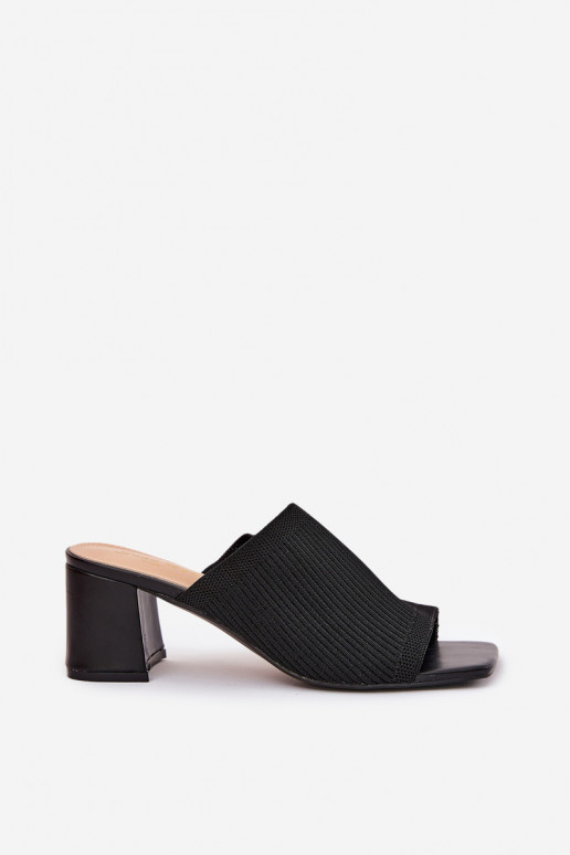 Dames slippers met hak op een blokhak in zwart INenilan