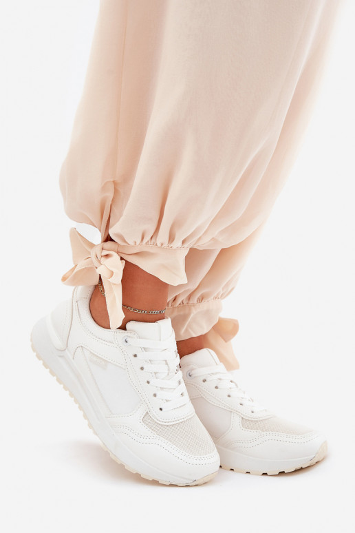 Dames sneakers in wit Laaksona