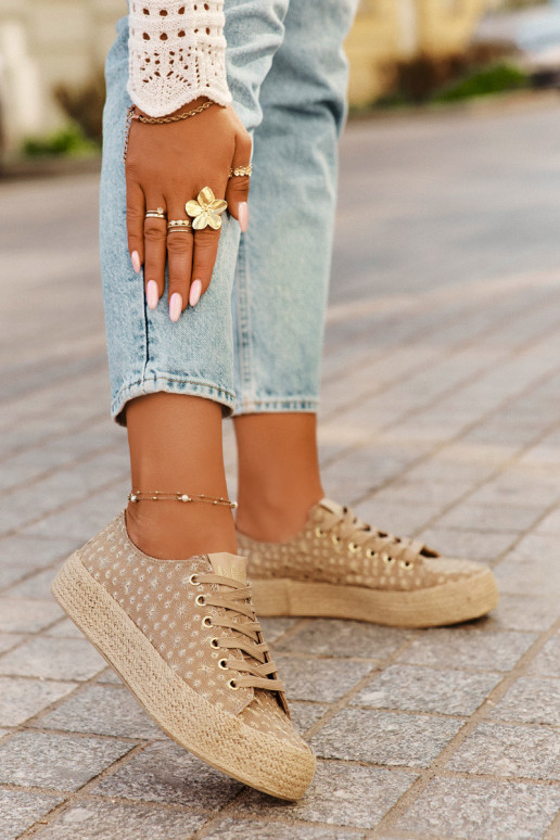 gepatroneerde casual schoenen met platform in kaki Lee Cooper LCIN-25-08-3646L