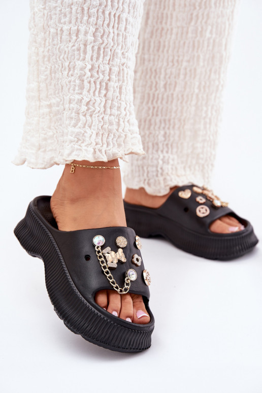 Lichte dames slippers met gouden details en clips in zwart Hortiana