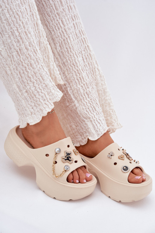 Lichte dames platformsandalen met gouden details en clips in zandkleur Ivoriel