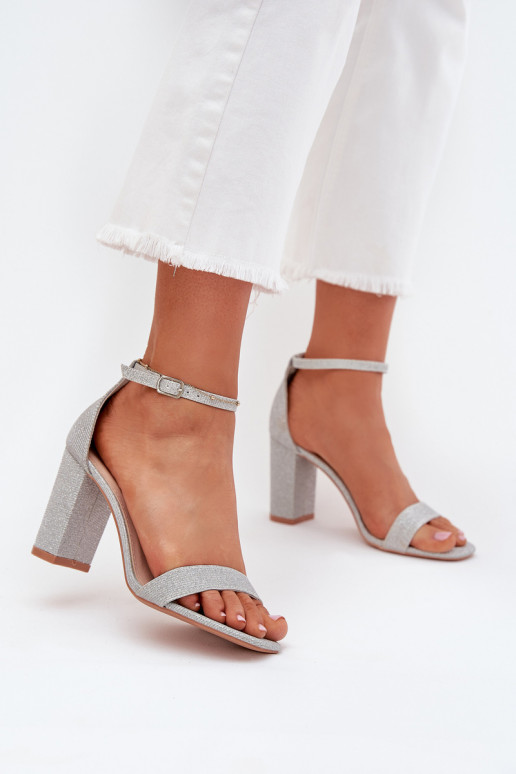 Dames sandalen met hoge hak en glans in zilver Kavina