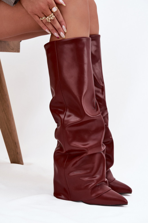 Geïsoleerde kniehoogte laarzen met hak in bordeaux Elivira