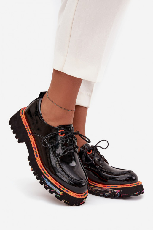 Zwarte leren schoenen met lakeffect Artiker 57C0176