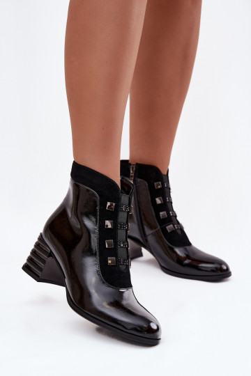 Zwarte leren dames enkellaarsjes met lakeffect D&A MR52-144 2